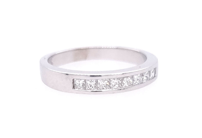 18ct White Gold Diamond Ring 4