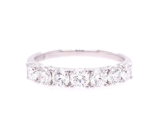 18ct White Gold Diamond Ring 9