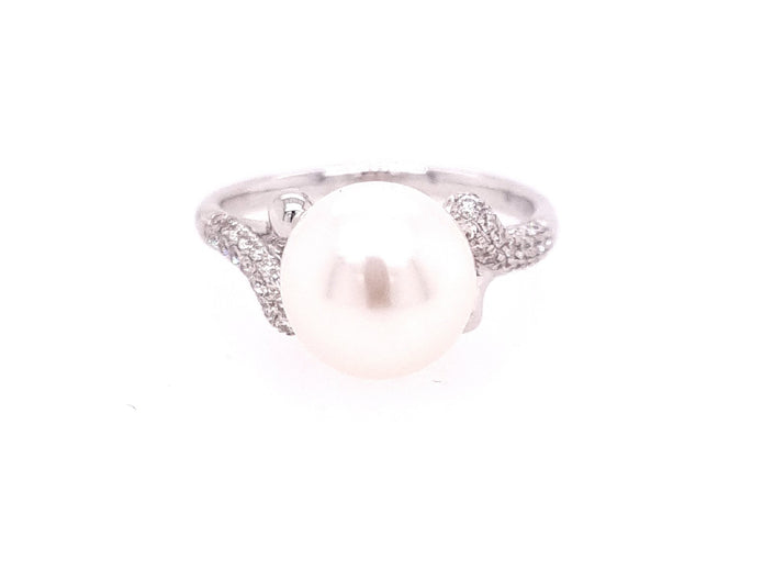 18ct White Gold South Sea Pearl And Diamond Ring 2