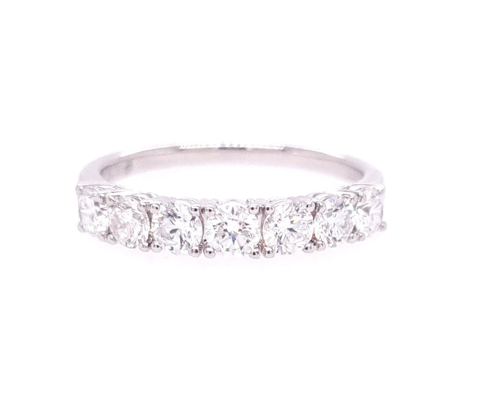 18ct White Gold Diamond Ring 9