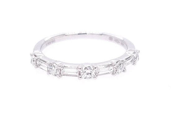 18ct White Gold Diamond Ring 2