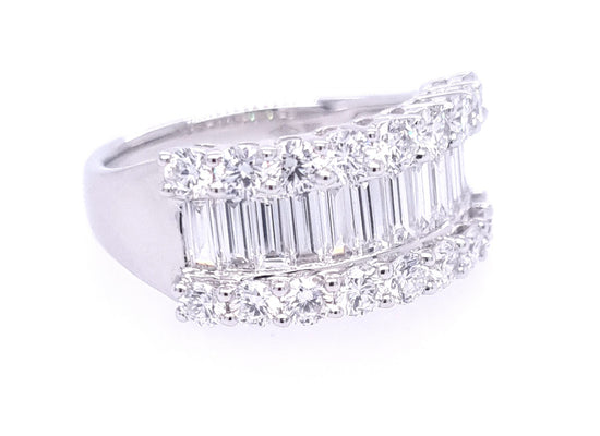 18ct White Gold Diamond Ring 6