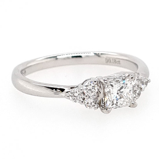 18ct White Gold Princess Cut Diamond Ring