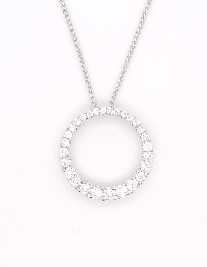 18ct White Gold Diamond Circle Pendant 2