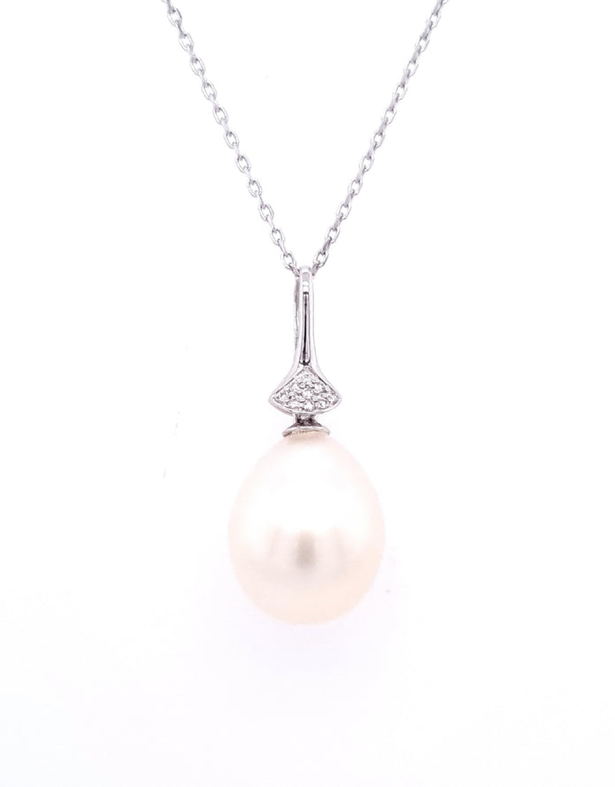 18ct White Gold 12-12.5mm South Sea Pearl And Diamond Drop Pendant