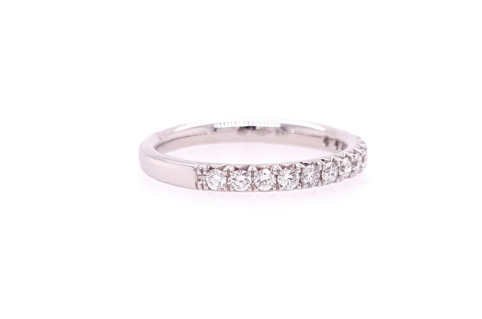 18ct White Gold Diamond Ring