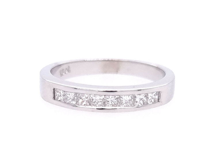 18ct White Gold Diamond Ring