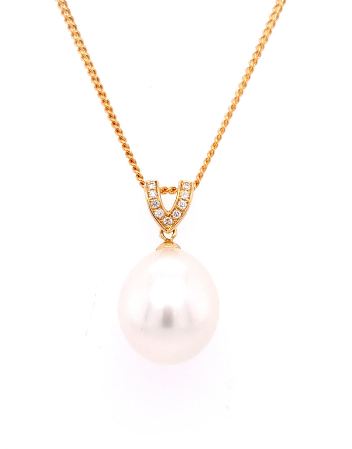 18ct Yellow Gold 12-12.5mm South Sea Pearl and Diamond Drop Pendant