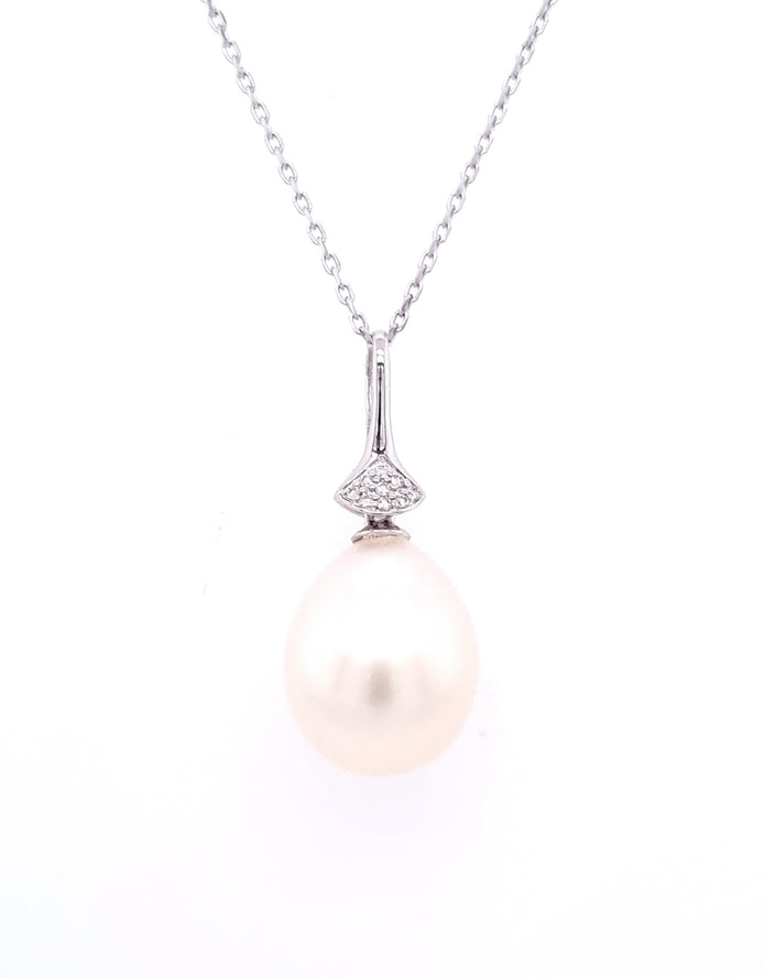 18ct White Gold 12-12.5mm South Sea Pearl and Diamond Drop Pendant